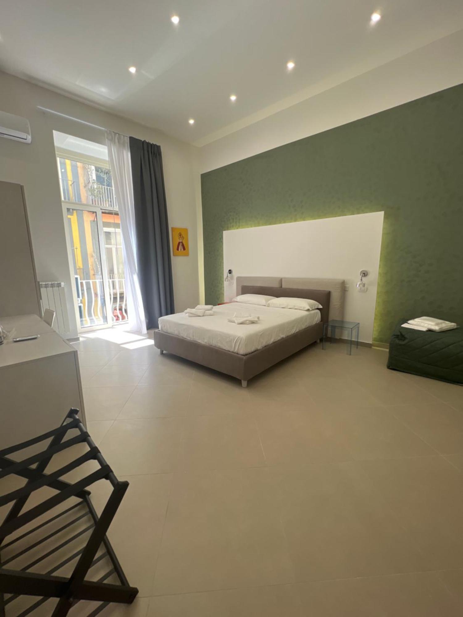 Dimora Chiaia 209 Hotel Nápoly Kültér fotó
