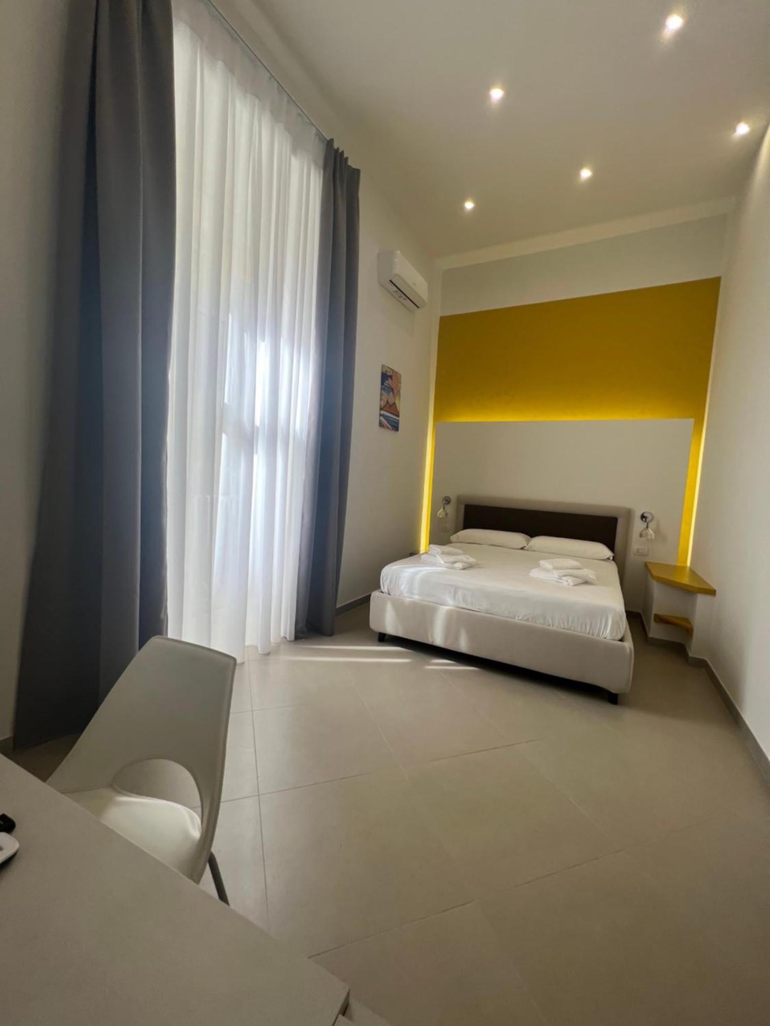 Dimora Chiaia 209 Hotel Nápoly Kültér fotó